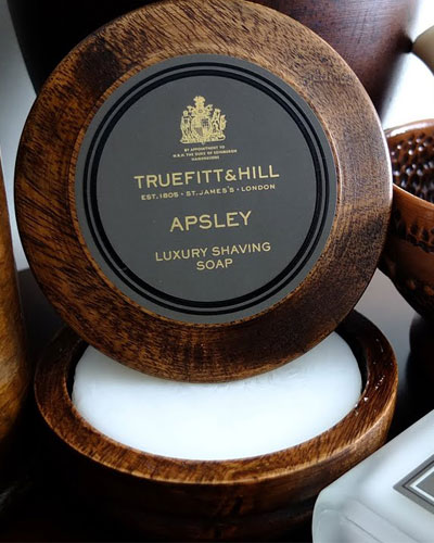 Мыло-люкс для бритья в деревянной чаше Truefitt & Hill Apsley Luxury Shaving Soap -99гр.