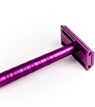 Т-образная бритва Henson Shaving AL13, фиолетовая, Medium